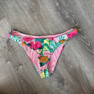 Dippin' Daisy's - Nocturnal botton - Tropical Rave